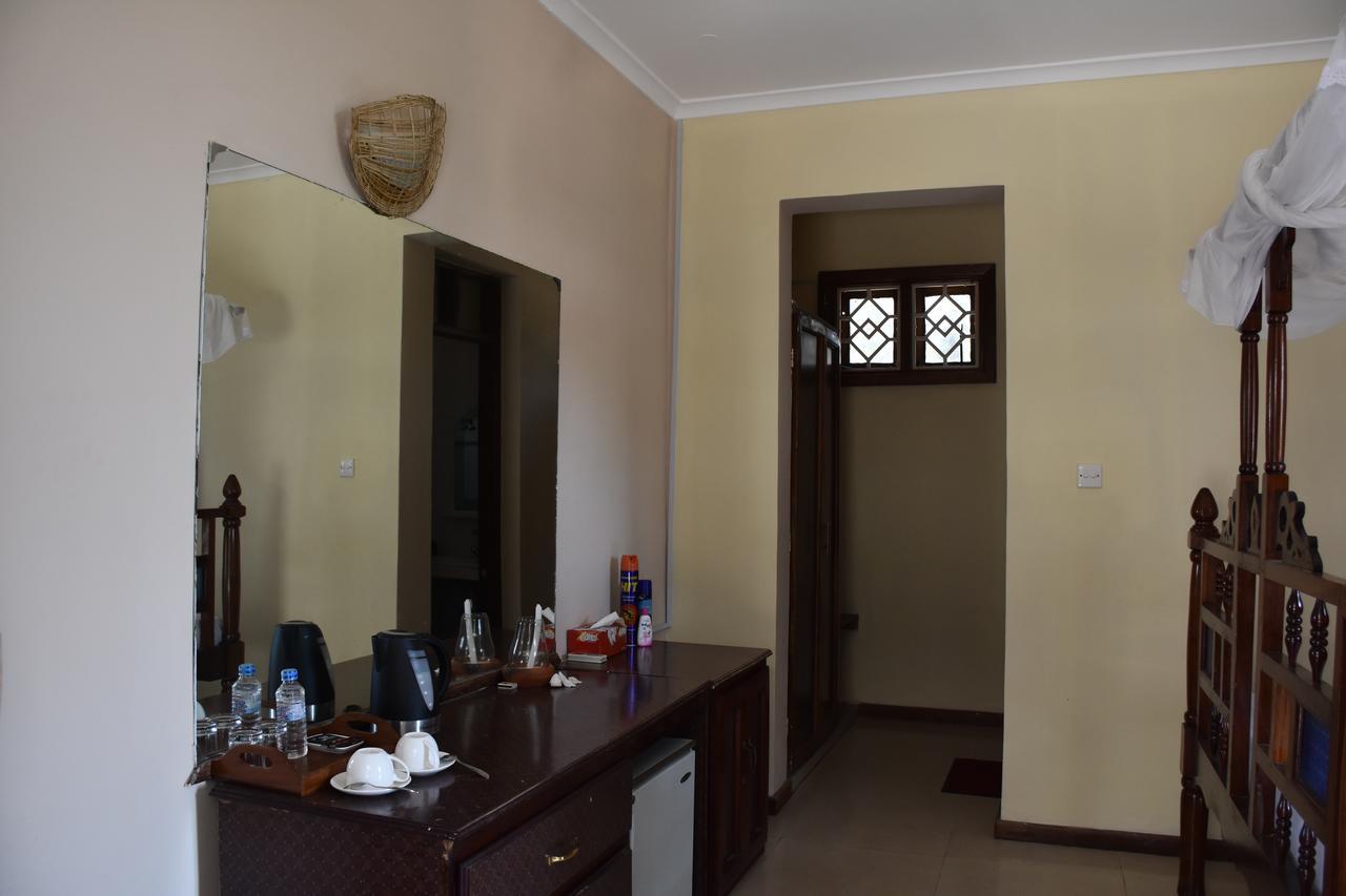Pwani Silver Sand Beach Hotel Zanzibar Екстериор снимка