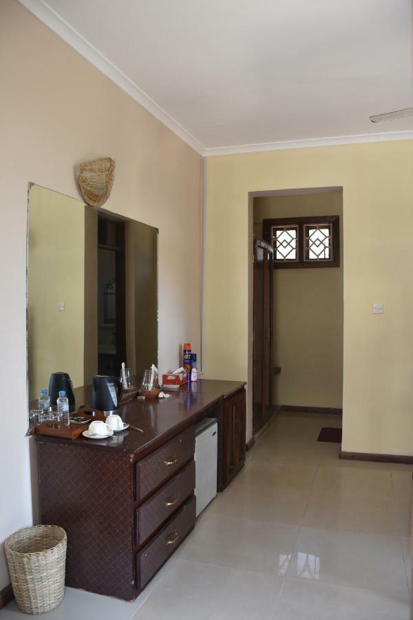 Pwani Silver Sand Beach Hotel Zanzibar Екстериор снимка